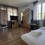 Q аpartment 公寓 *